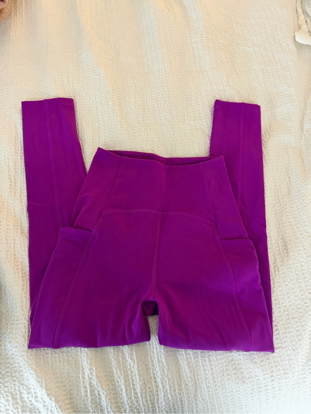 Beyond Yoga High-Waisted Leggings in Vibrant Purple